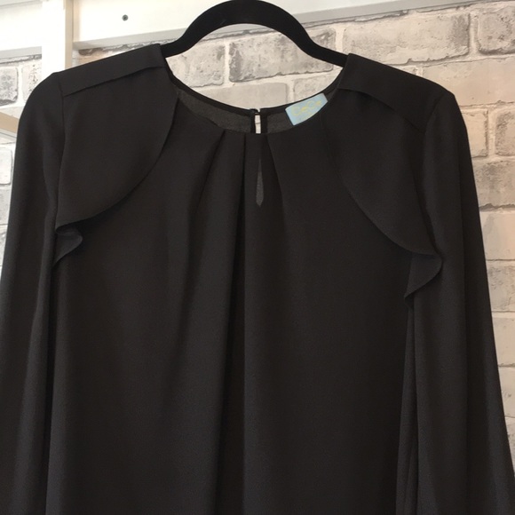 CeCe Long Sleeve Blouse - Picture 2 of 7